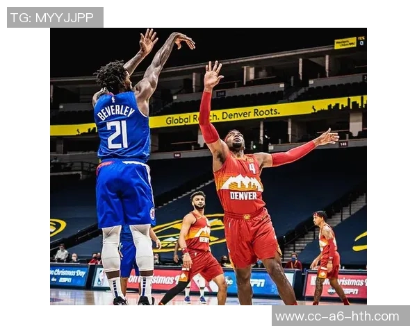 斯佩尔曼半场表现出色三分球命中率高达50助球队争取胜利